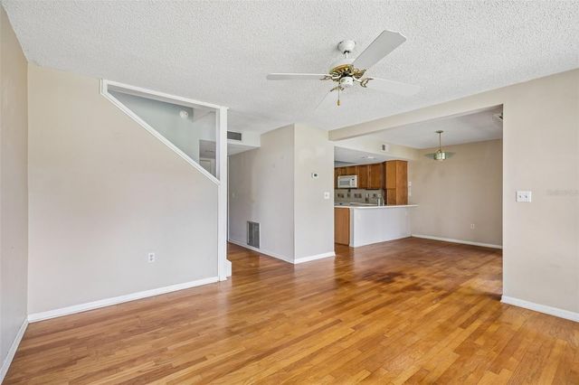 5950 PEREGRINE AVENUE 22F, Orlando, FL 32819