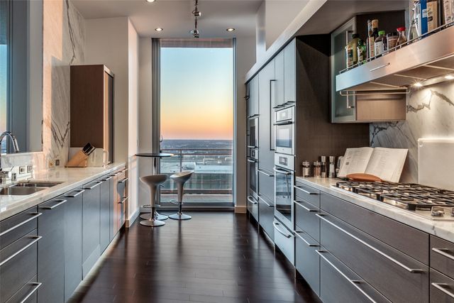 2900 Mckinnon Street 2701, Dallas, TX 75201