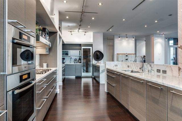 2900 Mckinnon Street 2701, Dallas, TX 75201