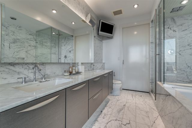 2900 Mckinnon Street 2701, Dallas, TX 75201