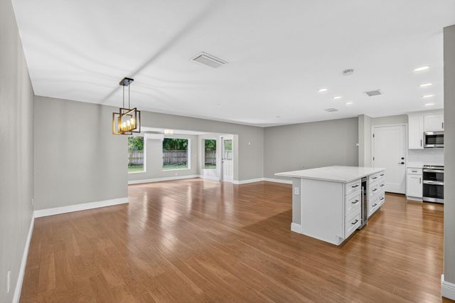 4368 Fuschia Circle N, Palm Beach Gardens, FL 33410