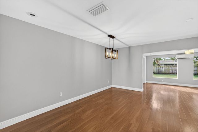 4368 Fuschia Circle N, Palm Beach Gardens, FL 33410