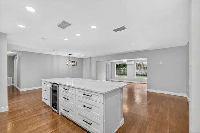 4368 Fuschia Circle N, Palm Beach Gardens, FL 33410