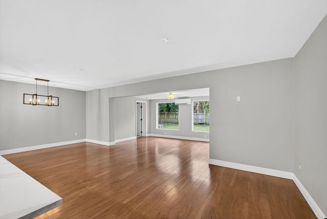 4368 Fuschia Circle N, Palm Beach Gardens, FL 33410