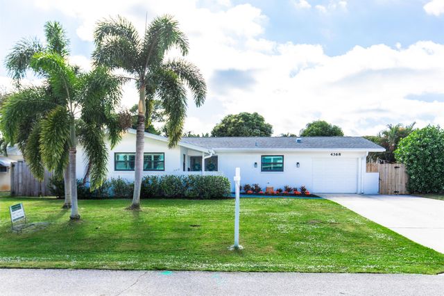 4368 Fuschia Circle N, Palm Beach Gardens, FL 33410