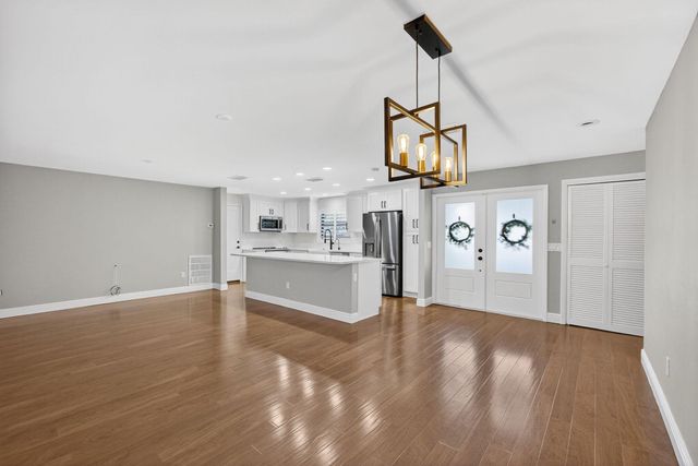 4368 Fuschia Circle N, Palm Beach Gardens, FL 33410