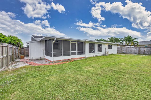 4368 Fuschia Circle N, Palm Beach Gardens, FL 33410