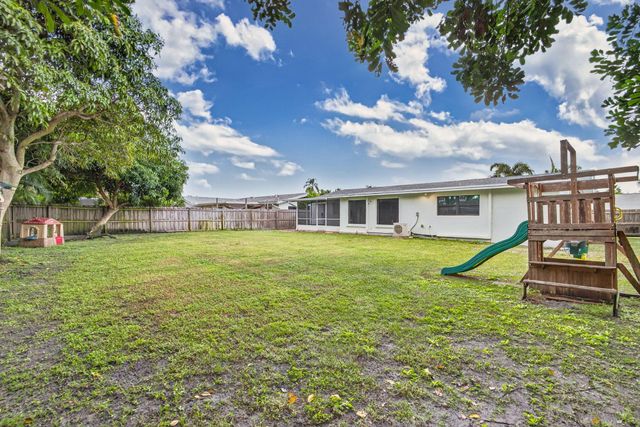 4368 Fuschia Circle N, Palm Beach Gardens, FL 33410