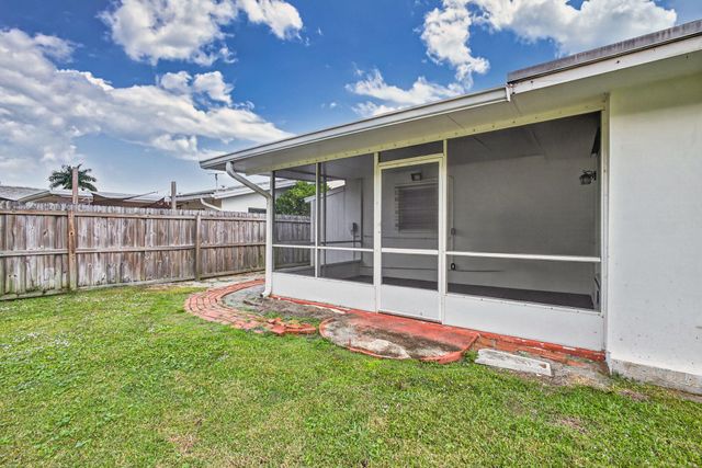 4368 Fuschia Circle N, Palm Beach Gardens, FL 33410