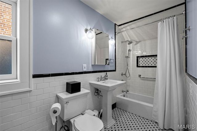 4056 Quincy Street, St Louis, MO 63116