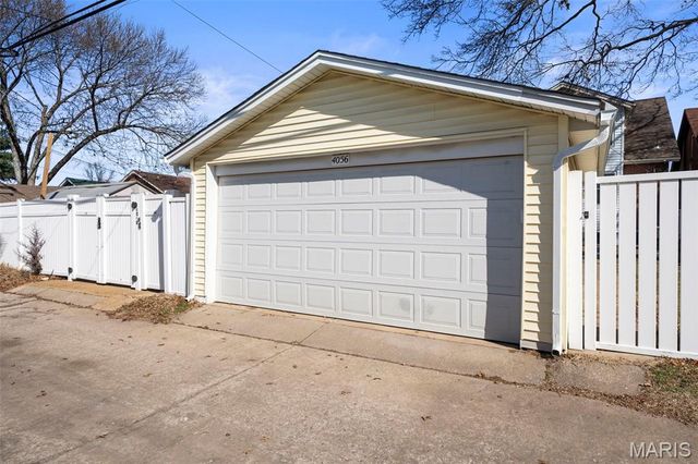 4056 Quincy Street, St Louis, MO 63116
