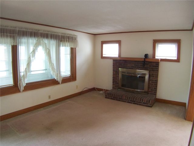 86 Everett Street, Greece, NY 14615