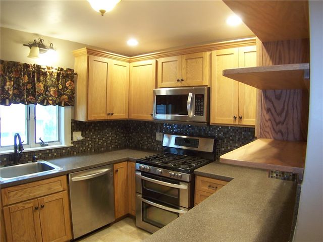 86 Everett Street, Greece, NY 14615