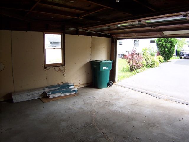 86 Everett Street, Greece, NY 14615