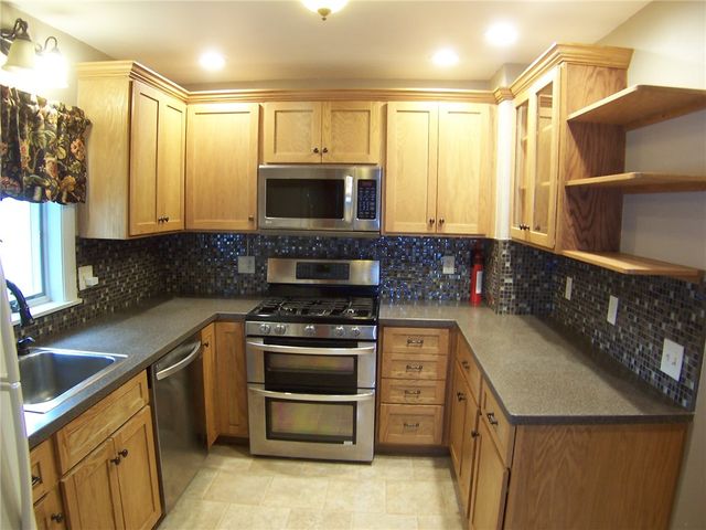 86 Everett Street, Greece, NY 14615