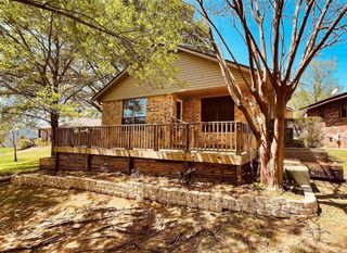 16 Golfview Manor Road, Huntsville, TX 77340