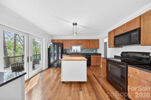 16118 Tana Tea Circle, Tega Cay, SC 29708