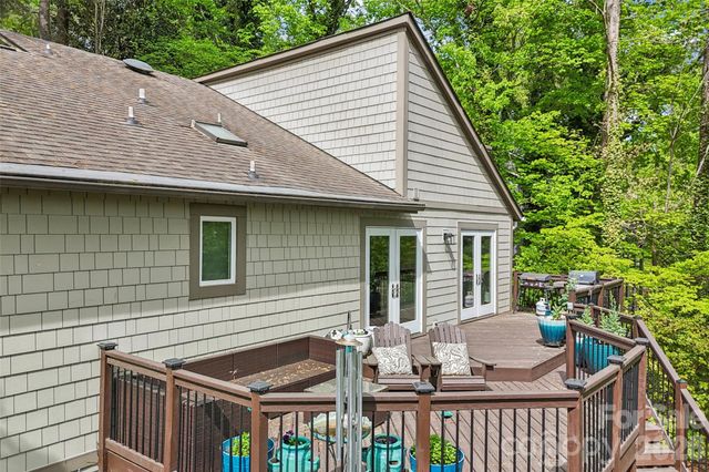 16118 Tana Tea Circle, Tega Cay, SC 29708