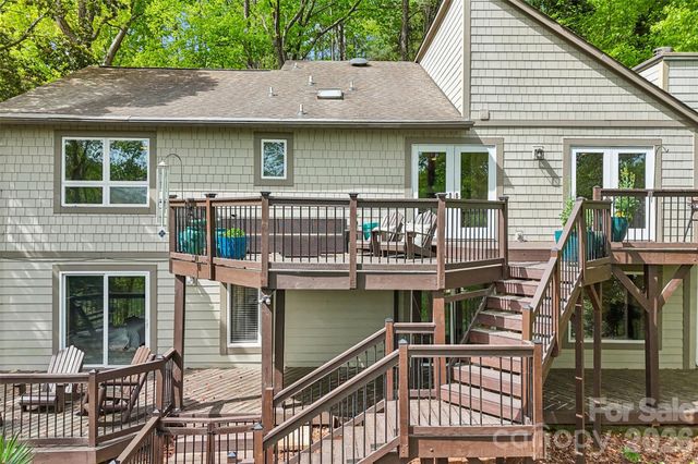 16118 Tana Tea Circle, Tega Cay, SC 29708