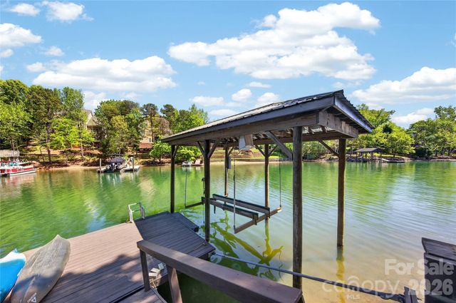 16118 Tana Tea Circle, Tega Cay, SC 29708