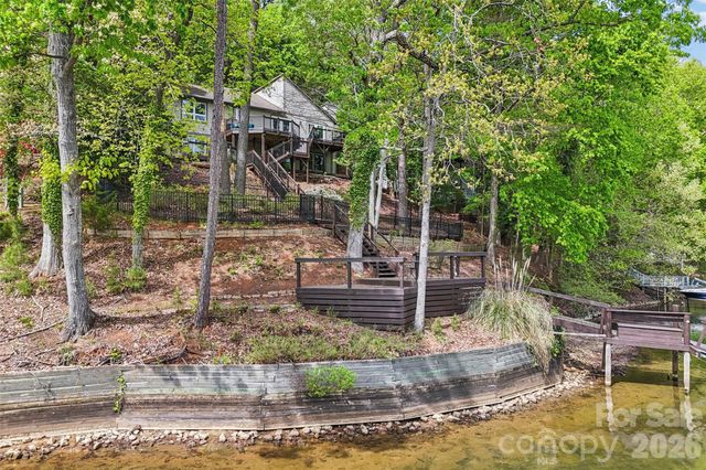 16118 Tana Tea Circle, Tega Cay, SC 29708