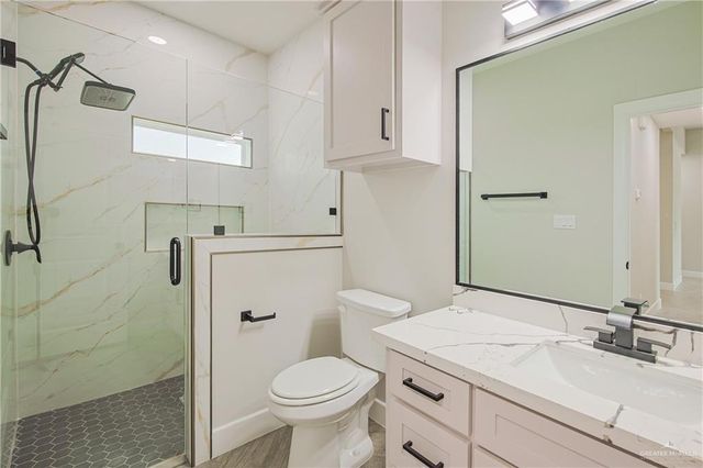 8039 N 50th Street, Mcallen, TX 78504