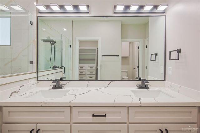 8039 N 50th Street, Mcallen, TX 78504