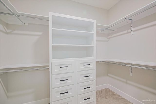 8039 N 50th Street, Mcallen, TX 78504