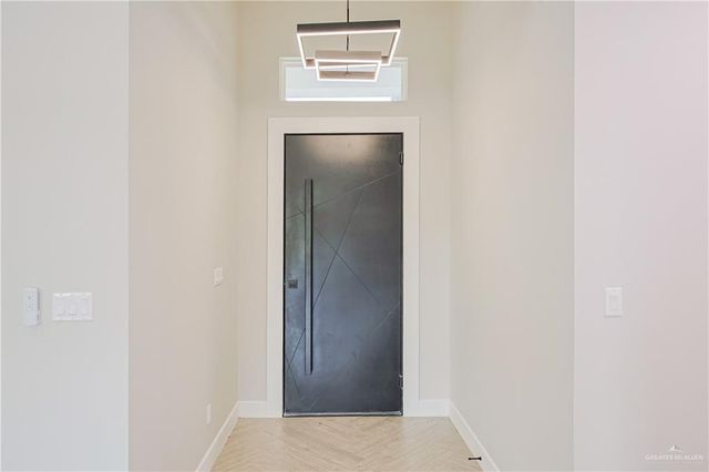 8039 N 50th Street, Mcallen, TX 78504