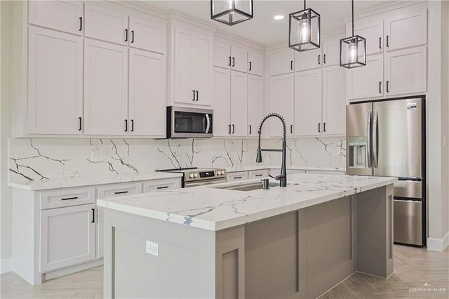 8039 N 50th Street, Mcallen, TX 78504