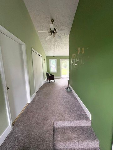 22 Sias Lane, Ogden, NY 14559