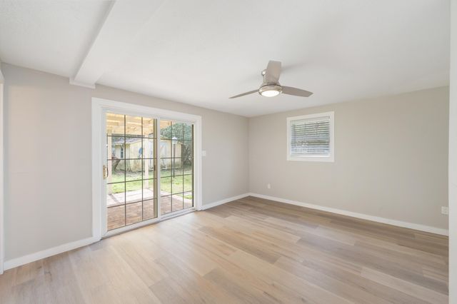 216 NW Chateaugay Street, Fort Walton Beach, FL 32548