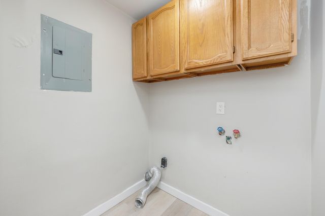 216 NW Chateaugay Street, Fort Walton Beach, FL 32548