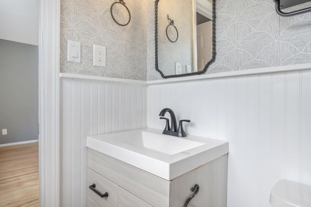 216 NW Chateaugay Street, Fort Walton Beach, FL 32548