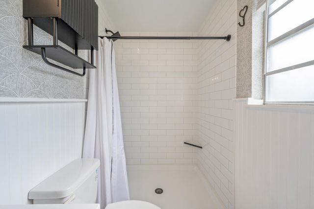 216 NW Chateaugay Street, Fort Walton Beach, FL 32548