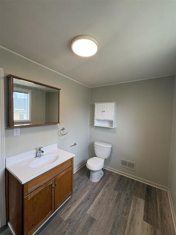 1025 Hamilton Avenue, Grand Rapids, MI 49504