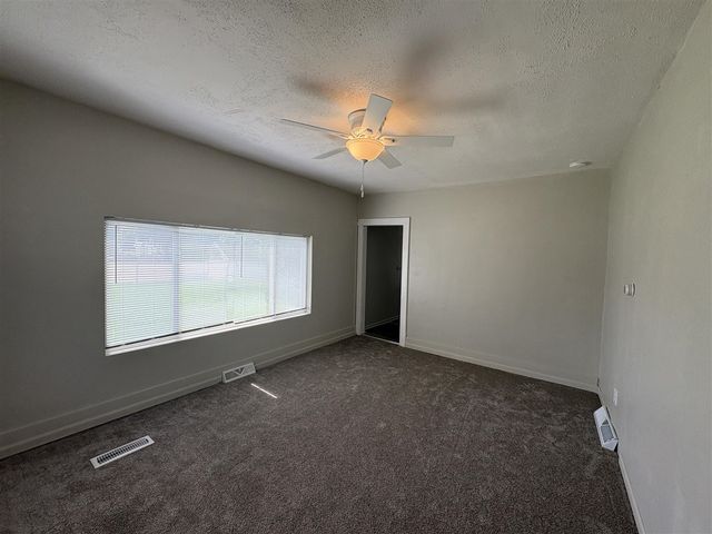 1025 Hamilton Avenue, Grand Rapids, MI 49504
