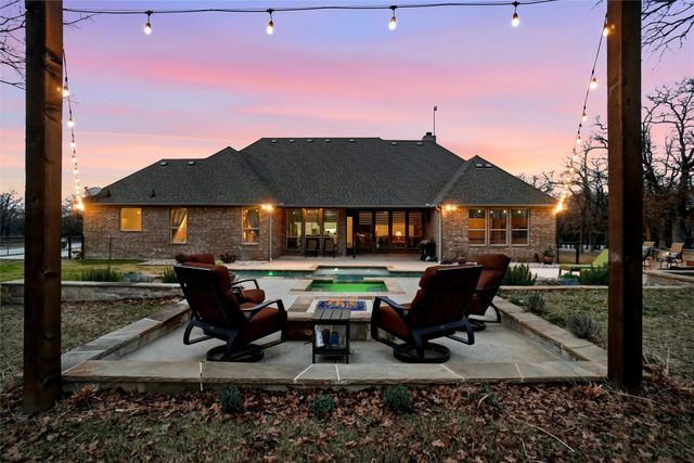 263 Hlavek Road, Decatur, TX 76234