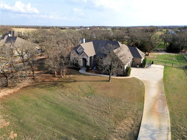263 Hlavek Road, Decatur, TX 76234