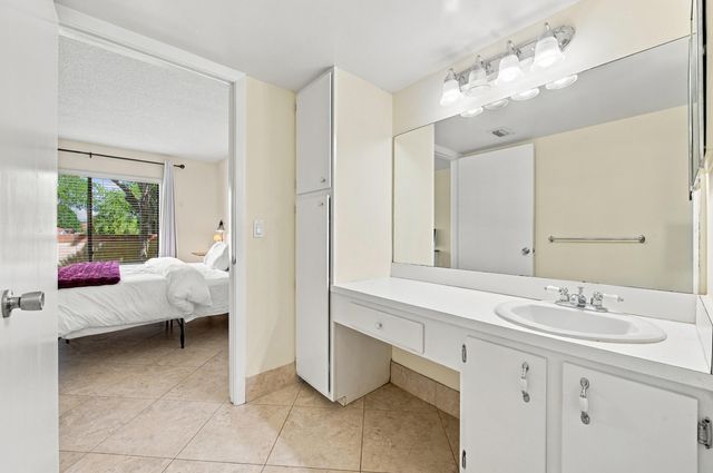 6585 Somerset Drive 102, Boca Raton, FL 33433