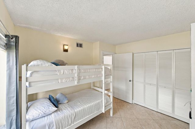 6585 Somerset Drive 102, Boca Raton, FL 33433