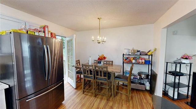 179 Country Cottage Circle, Carrollton, GA 30116