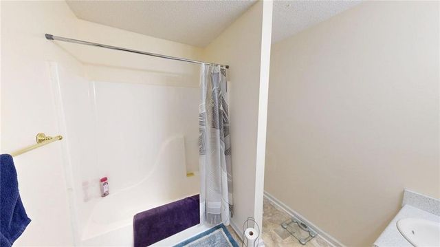 179 Country Cottage Circle, Carrollton, GA 30116