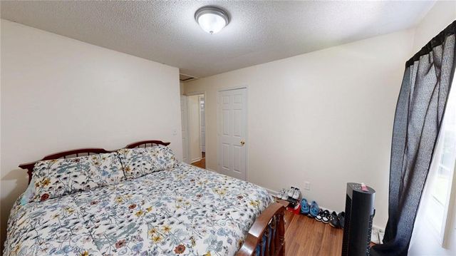 179 Country Cottage Circle, Carrollton, GA 30116