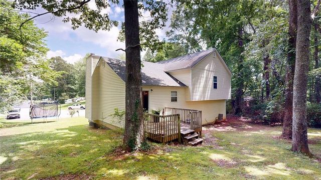 179 Country Cottage Circle, Carrollton, GA 30116