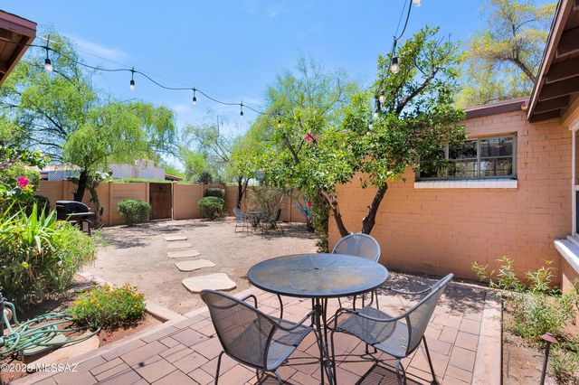 2110 E 7th Street, Tucson, AZ 85719