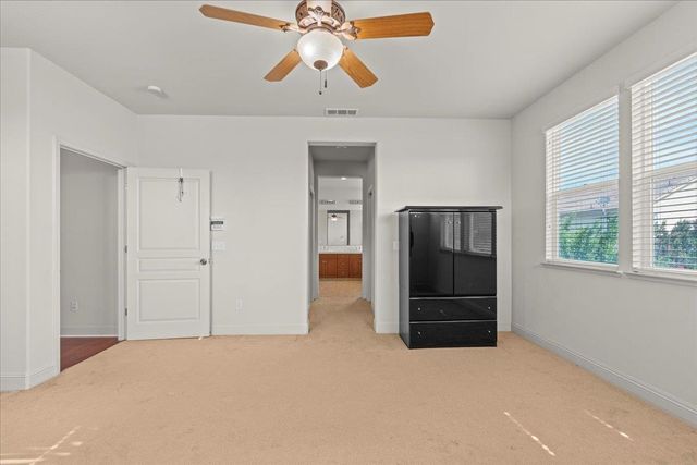 2047 Katnich Ln, Lodi, CA 95242