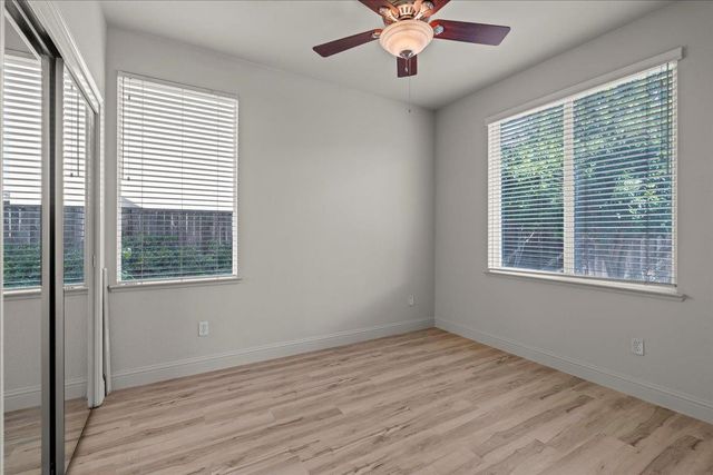 2047 Katnich Ln, Lodi, CA 95242