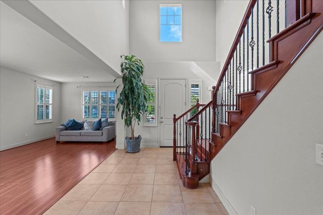 2047 Katnich Ln, Lodi, CA 95242