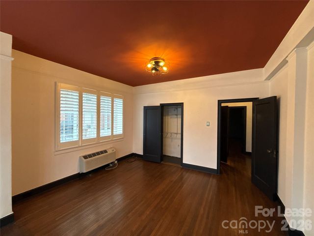 301 W 10th Street 106, Charlotte, NC 28202